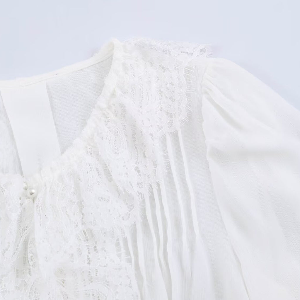 Blusa de Encaje con Botones de Perla – Manga Larga para Mujer